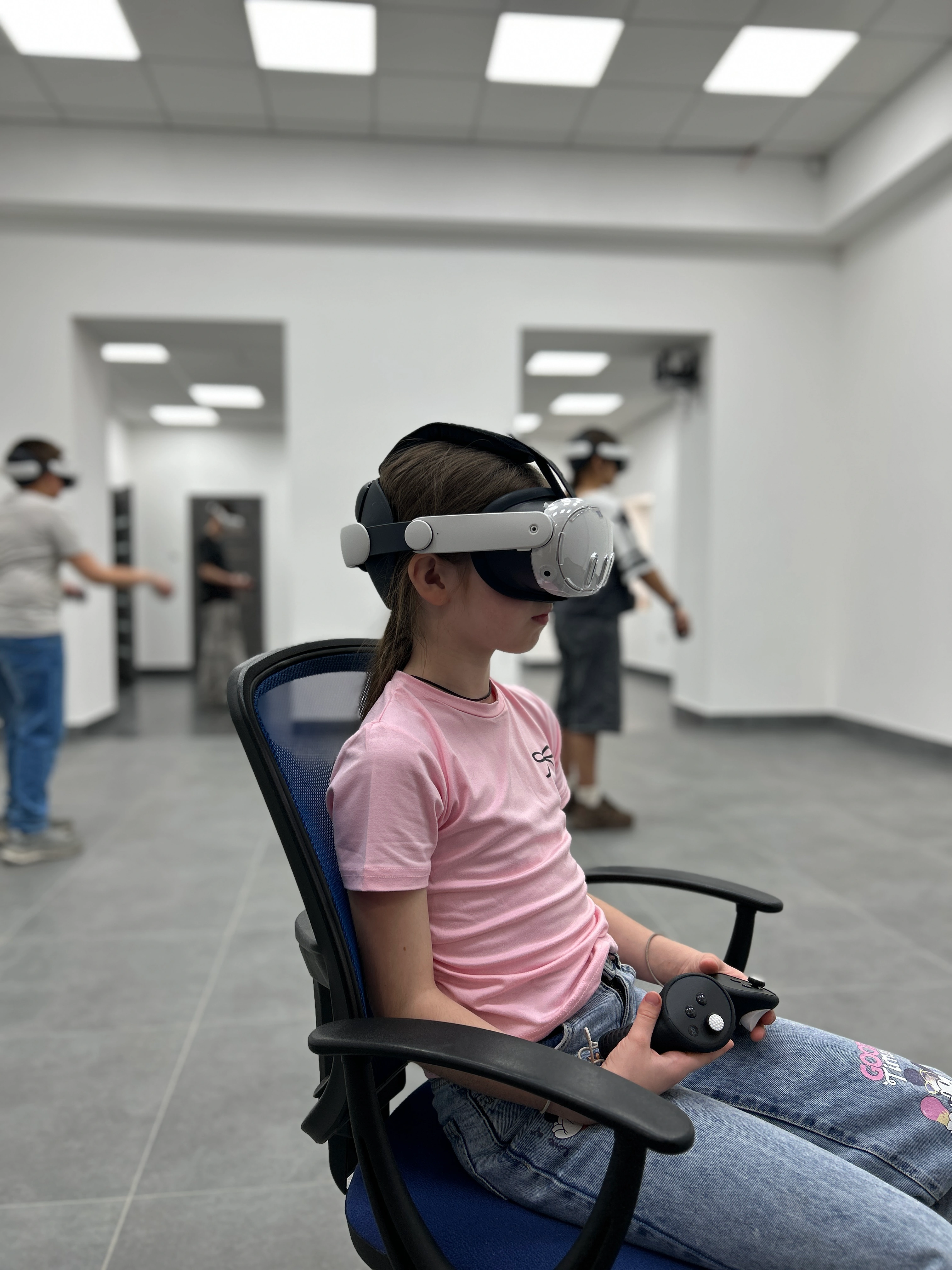 Кімната для свята та торта у SKY VR